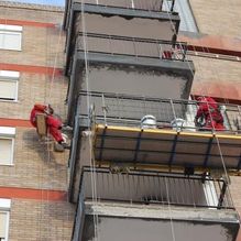 Trabajos Verticales Sin Límite En Altura S.L. mantrimiento de edificios en alturas